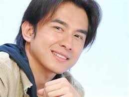 Tại sao Đan Trường không thể rời bỏ 'bầu' Hoàng Tuấn?