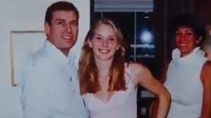 Latest pictures of virginia robertsmore than 10 years ago, in 2001, a teenage virginia roberts met and was photographed with prince andrew. 76 976umsjreem