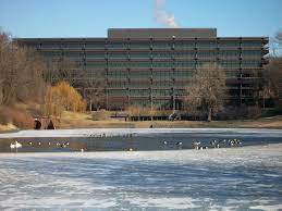 Learn more about working for john deere. Datei Deere Company World Headquarters Jpg Wikipedia