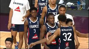 France stuns united states in men's basketball opener. Les Bleuets Tombent Les Armes A La Main Face A Team Usa 81 83 En Finale Du Mondial U19 Cruel Mais L Avenir Est Radieux