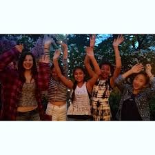 En Mi Tiempo Libre Me Gusta Pasar Tiempo Con Mis Amigos Y Recuerdos