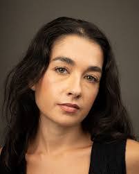 Juliette Smith's Instagram, Twitter & Facebook