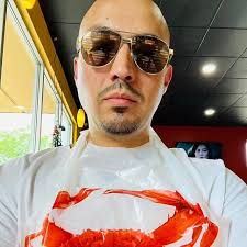 50 Cent reacts to a picture of Lil Baby, Kyle Kuzma & Michael Rubin 😂