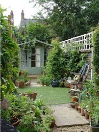 Kleine Tuin Vol Groen Garden Design North Facing Garden Garden Styles