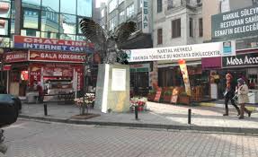 Beşiktaş belediyesi'nin yaptırdığı yeni kartal heykeli 20 kasım pazar günü açılacak. Besiktaslilar Kartal Larina Kavusuyor