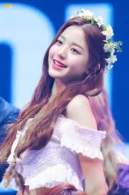 Izone Visual Ranking Based On Korean Beauty Standards Ulzzang Girl Korean Beauty Standards Asian Beauty