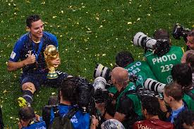 Последние твиты от florian thauvin (@florianthauvin). Der Phonix Aus Der Asche Florian Thauvin Im Portrat Cavanis Friseur