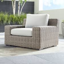 Cayman Outdoor Lounge Chair With White Sand Sunbrella Cushions Reviews Crate And Barrel Lounge Chair Outdoor Outdoor Furniture Sofa Outdoor Lounge Furniture