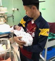 Namanya kini semakin meningkat naik sebagai pengarah filem, youtuber terkenal syahmi sazli mendedahkan dia pernah berhasrat untuk meminjam wang daripada. Facebook