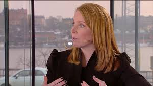 Annie lööf talar i almedalen 2018. Annie Loof Om Spararfragor Sociala Medier Och Fake News Nordnet Live 2018