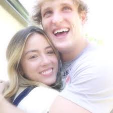 Chloe and Logan Paul Kiss