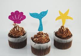 Add small blue flowers to complete the elegant design. Glitter Ocean Creatures Under The Sea Birthday Cupcake Toppers Baby Shower Beach Wedding Engagement Doughnut Food Treats Picks Cupcake Picks Wedding Toppers Picks Cupcakepicks Cupcakes Aliexpress