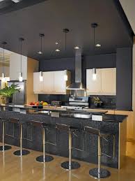 بيوت كوم افكار تصاميم مطابخ باللون الاسود