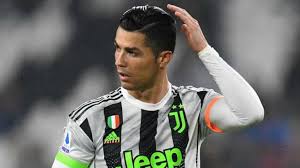 Ronaldo luis nazário de lima ronaldo ronaldo lors du match d'ouverture de la coupe du monde 2018 en russie. Cristiano Ronaldo Unveils His New Hairstyle During Juventus Training Goalball