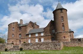 Rijden van place d'armes en golf du grand rodez. Hotel Bastide Hotels A Onet Le Chateau Guide Tarn Aveyron