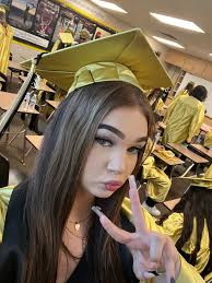 Tiffany Caputo (@cali_tiff)