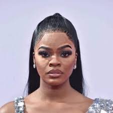 Yvette Travis's Instagram, Twitter & Facebook