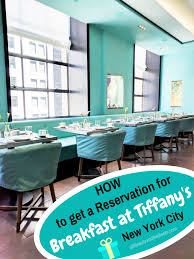 How To Get A Reservation For Breakfast At Tiffany S Cafe New York Cafe Nyc Nyc Breakfast
