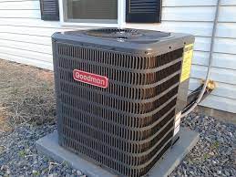 In part 2 of this goodman air conditioner review, i'll explain why goodman is still the most commonly installed air conditioner brand in spite of their low scores for reliability. Goodman Central Air Conditioner Gxs13 Running On A Warm Day Youtube
