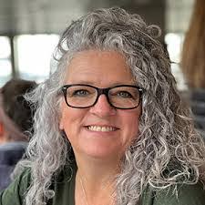 Kelli Connors's Instagram, Twitter & Facebook