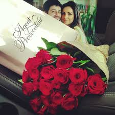 Розы гниют, их грузовиками вывозят на свалку. Realnoe Foto Cvetov V Mashine Bukety Cvetov V Mashine Realnoe Foto 30 Kartinok Lilian Blog