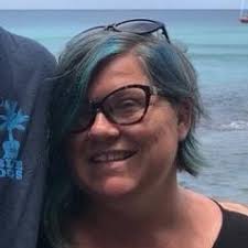 Did you know it's Internship Awareness Month? Charleston County School  District joins SC DEW in encouraging & promoting internships for students!  Check out this list> https://lnkd.in/ec7iy83i