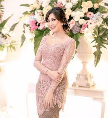 Pundak merupakan sandaran ternyaman bagi. Referensi Jahit Kebaya Non Hijab Batik Embos Batik Tia Facebook