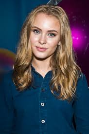Let's have a look at her family, personal life, career, achievements, and some fun facts. Zara Larsson Wikipedia