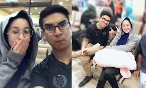 Emma tu nampak macam 'suci' je., tapi buas jugak rupanya. Emma Maembong Dah Lama Kenal Syed Saddiq Buzzkini