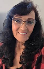 New week, new start, readers and writers! What are you reading, or writing,  this week? Comment below and let us know!