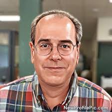 Earl Levine's Instagram, Twitter & Facebook