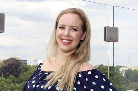 Im september 2017 war das lange warten endlich vorbei: Isabel Edvardsson Wow Sie Zeigt Ihren Xxl Babybauch Gala De