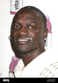 Crazy horse paris hi-res stock photography and images