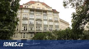 Muzikant matej ruppert (33) a syn jiřího bartošky janek (24) vyrazili za zábavou do špindlu. Jiri Bartoska Investuje Do Nemovitosti V Praze Desitky Milionu Korun Idnes Cz