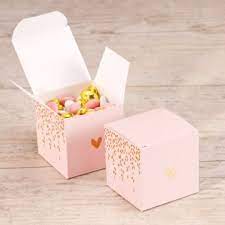 Boite A Dragees Naissance Cube Rose Et Laurier Dore Buromac 719001 Naissance Tadaaz Boite Dragees Dragee Naissance Boite A Dragees Bapteme