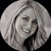 Tia Cintron's Instagram, Twitter & Facebook