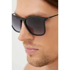 Слънчеви очила Ray-Ban CHRIS в черно 0RB4187