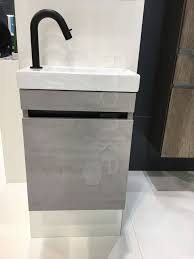Kleine Gaste Wc Losung In Vielen Farben Und Oberflachen Erhaltlich Waschtisch Gastewc Auslauf Armatur Schrank Unterschra Gaste Wc Kleine Gaste Wc Wc Set