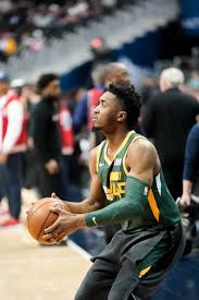 Mitchell was the standout performer yet again for the jazz as they rallied to take game 1 of their series. Datei Donovan Mitchell Shooting Jpg Wikipedia
