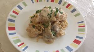 Chicken Gloria Or Creamy Chicken And Mushroom Over Spaghetti Foodie Food Creamy Chicken