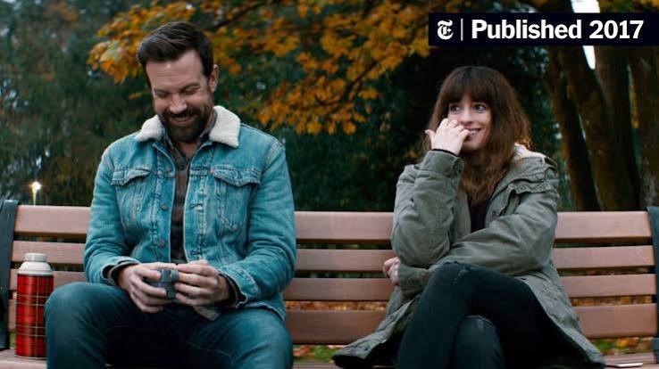 Review: 'Colossal,' With Anne Hathaway, Jason Sudeikis and Giant Monsters -  The New York Times