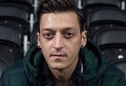 Fenerbahçe kadrosuna giren mesut özil'in eşi amine gülşe ise merak konusu oldu. Mesut Ozil Kimdir Aslen Nereli Kac Yasinda Biyografisi