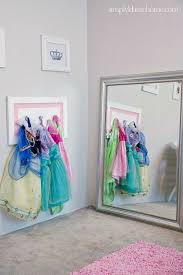 El Rincon Perfecto Para La Habitacion De Una Nina Cuartos De Ninas De Princesa Habitaciones Para Ninos Pequenos Y Habitacion De Princesa