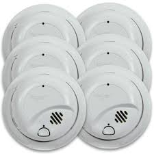 When the ambient humidity on the area the device is installed gets too high, it triggers the alarm. First Alert 9120b6cp Hardwired Smoke Alarm With Battery Backup 6 Pack First Alert Store