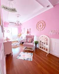Lantai rumah warna merah muda. 16 Contoh Warna Cat Tembok Ruang Tamu Yang Bagus 2021 Dekor Rumah