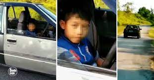 Dalam pada itu, ada juga netizen yang berkongsi gambar budak lelaki tersebut di ruangan komen sebagai peringatan kepada orang lain agar tidak mudah menjadi m4ngsa. Ibu Bapa Dan Budak Darjah Tiga Pandu Proton Saga Kena Panggil Balai