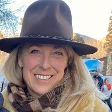 Counted Cross Stitch Kit by Debbie Mumm Backyard, Bird Houses, Vintage