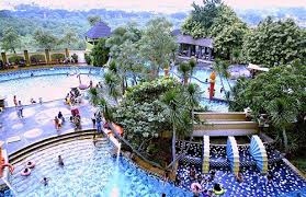 Berenang Yuk Di Marcopolo Waterpark Serpong Cuma Rp 15 000 Saja Per Orang Nya Jangan Sampai Kehabisan Berenang Tempat Orang
