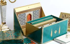 Suruchi Neeraj Gold Leaf Design Studio Fun Wedding Invitations Indian Wedding Invitation Box Card Box Wedding