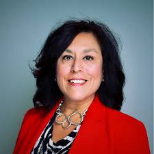 Débora Flores Email & Phone Number